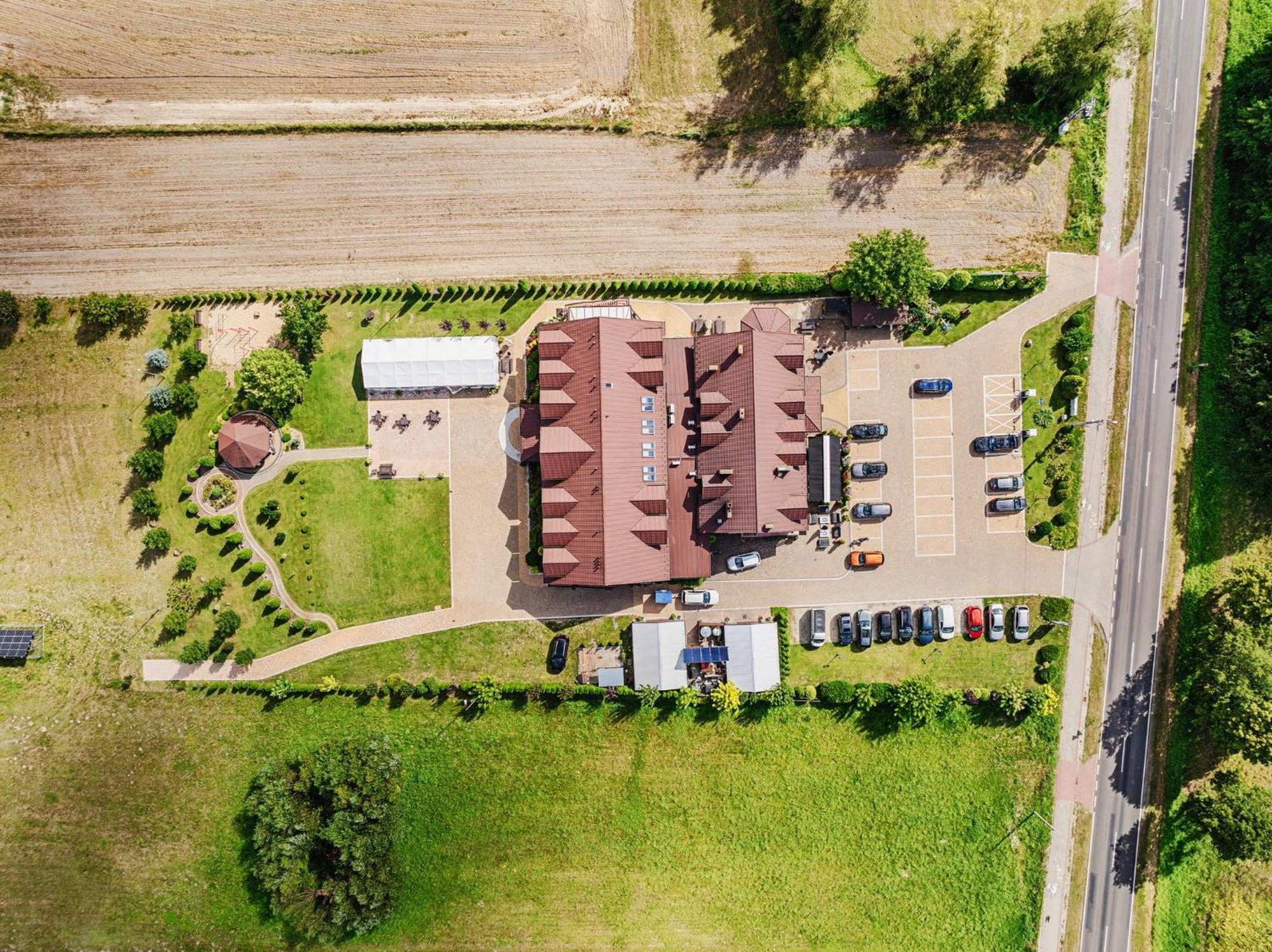 Bed and Breakfast Gosciniec Zacisze I Blisko A2 Dabie-Uniejow I Restauracja Exteriér fotografie